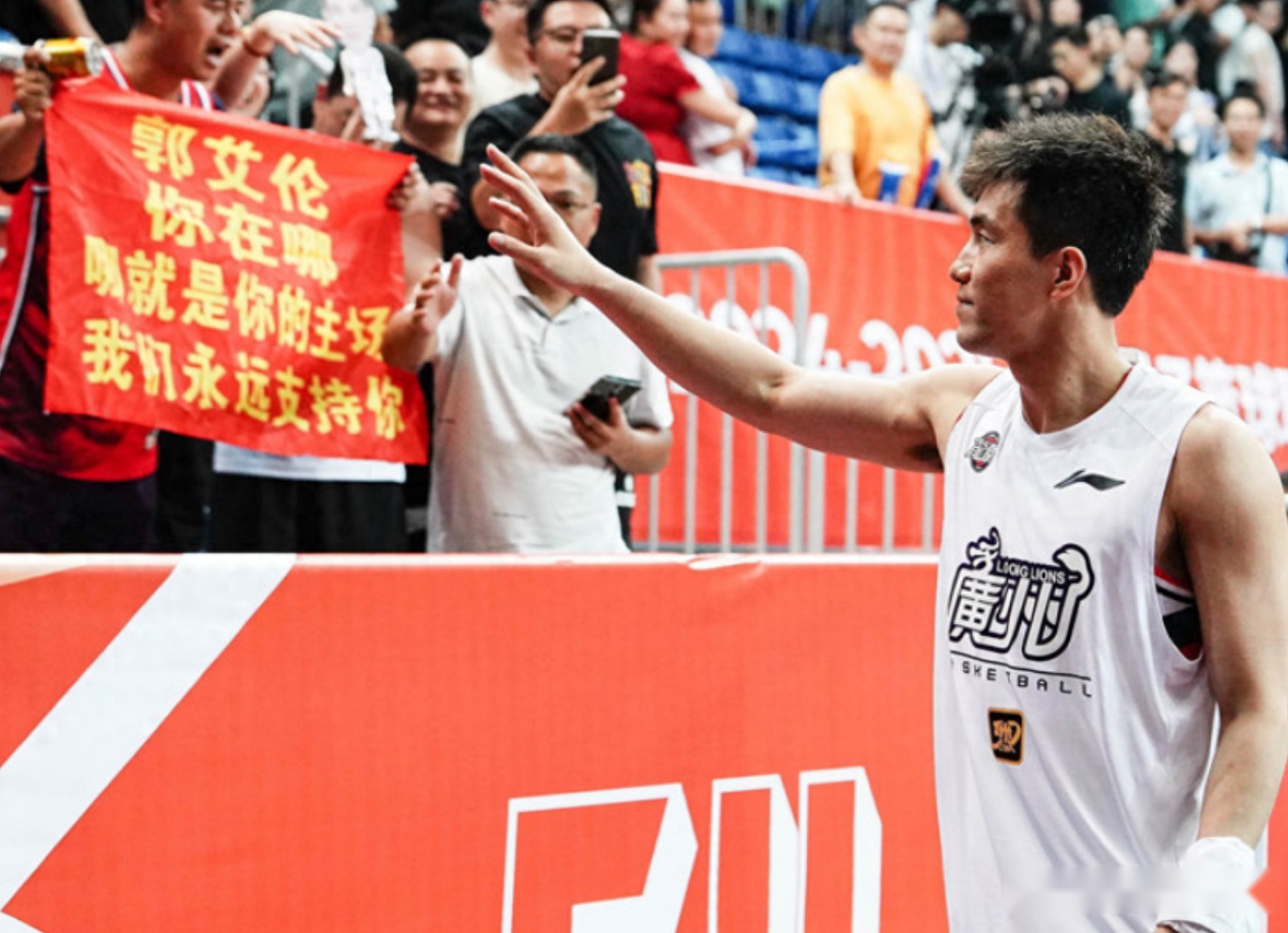 廣州首勝，郭艾倫安排方案官宣！每場(chǎng)16-18分鐘，第二階段才放開(kāi)